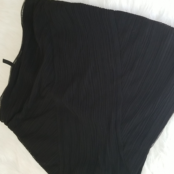 BCBG MAXAZRIA Mesh Mini Skirt - Picture 4 of 7